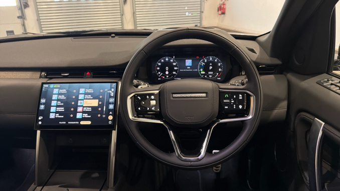 Land Rover Discovery Sport 1.5 P270e Metropolitan 5dr Auto [5 Seat] Station Wagon - Image 15